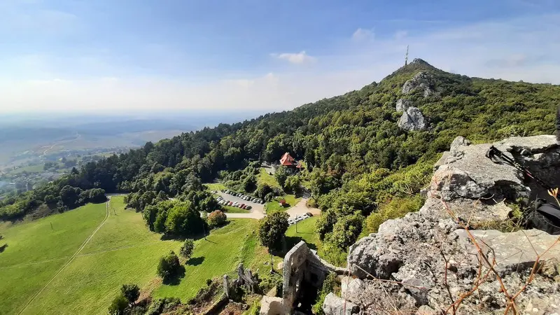 Panorama planine Kalnik — pogled s vrha